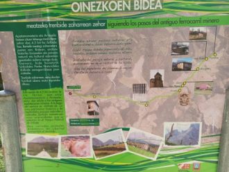 VIA VERDE DE ARRAZOLA A ATXONDO-Paseas conmigo?